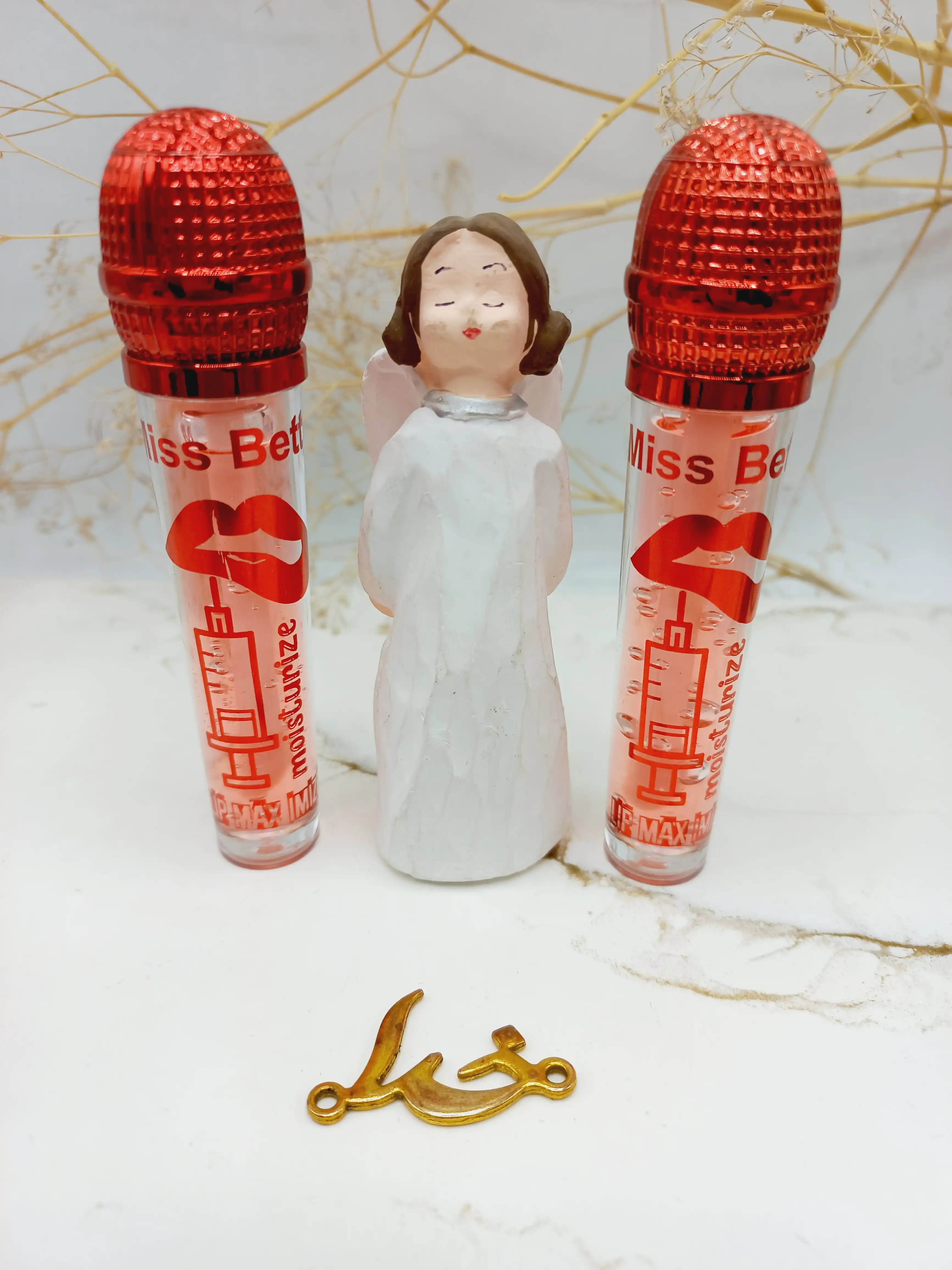 برق لب و حجم دهنده لب طرح میکروفون میس بتی Miss Betty کد L947