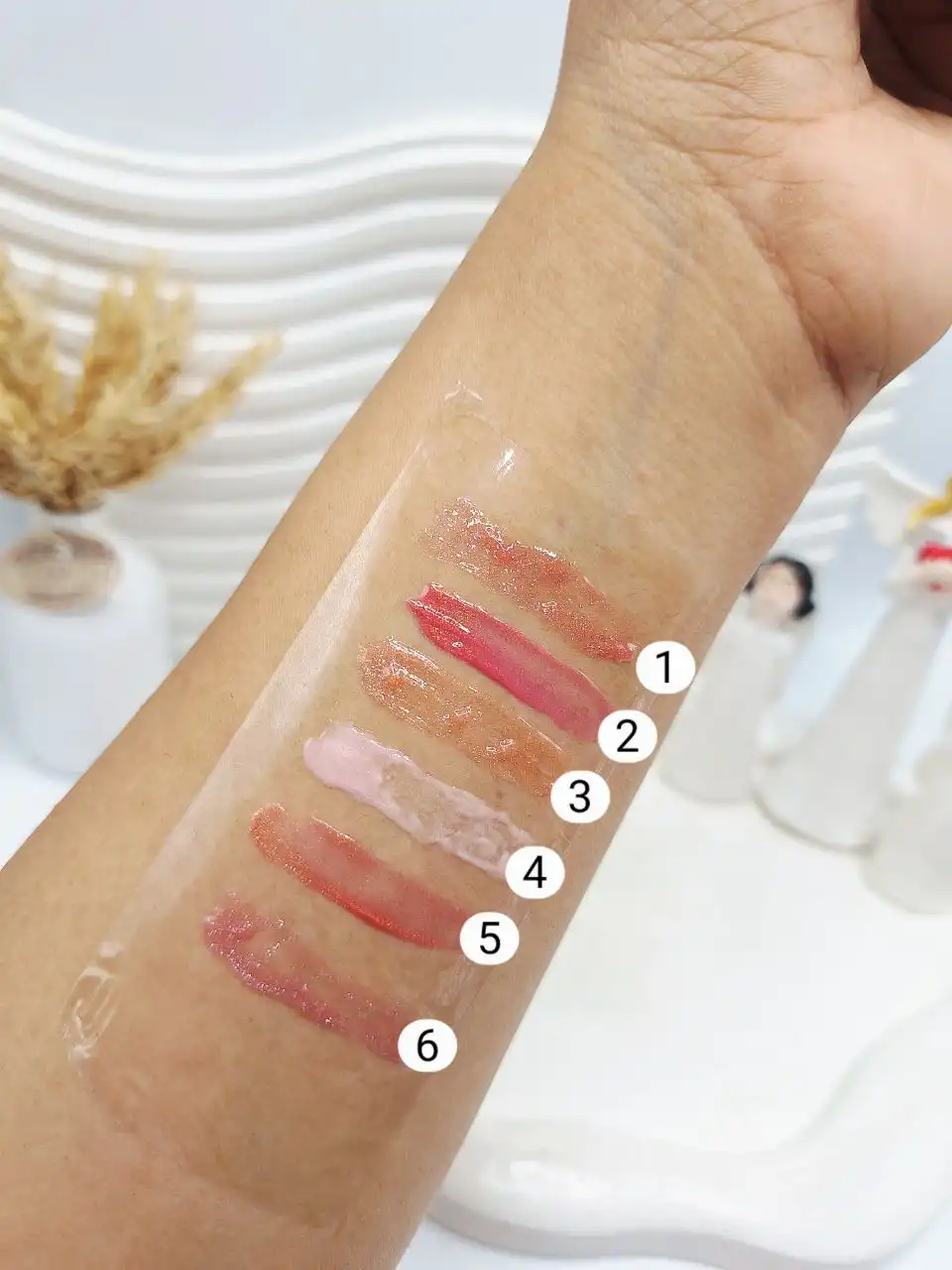 برق لب شاین‌دار هدی بیوتی HUDA BEAUTY کد 9209