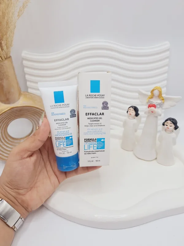 ژل پاک کننده آکنه و چربی اضافه اسید سالیسیلیک 2٪ برند LA ROCHE-POSAY کد 8561